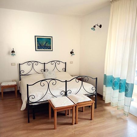 B&B Tre - Rooms & Relax Oristano Exteriör bild