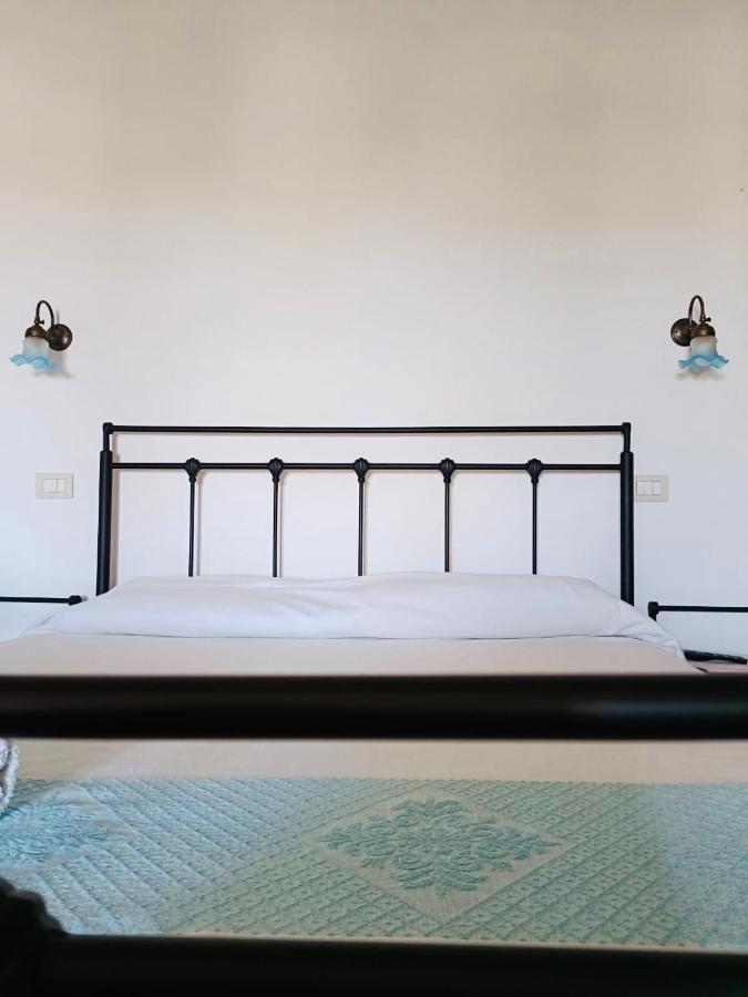 B&B Tre - Rooms & Relax Oristano Exteriör bild