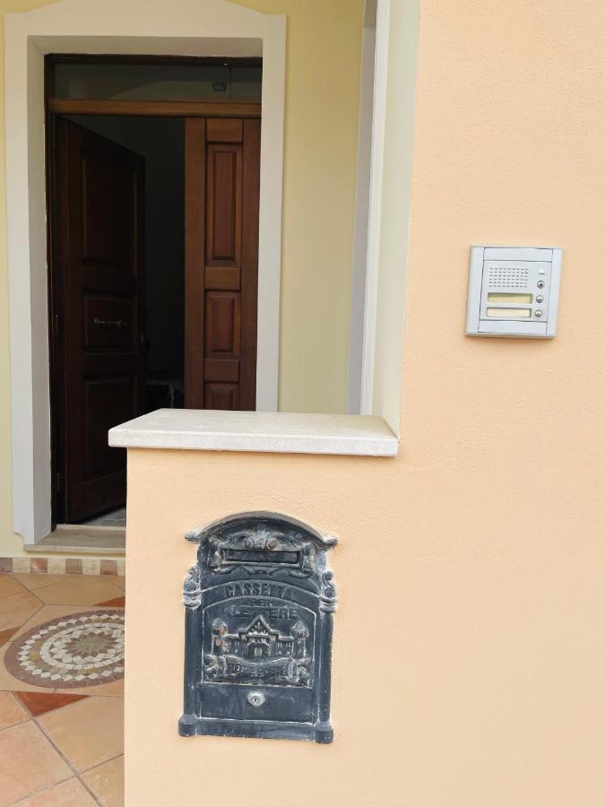 B&B Tre - Rooms & Relax Oristano Exteriör bild