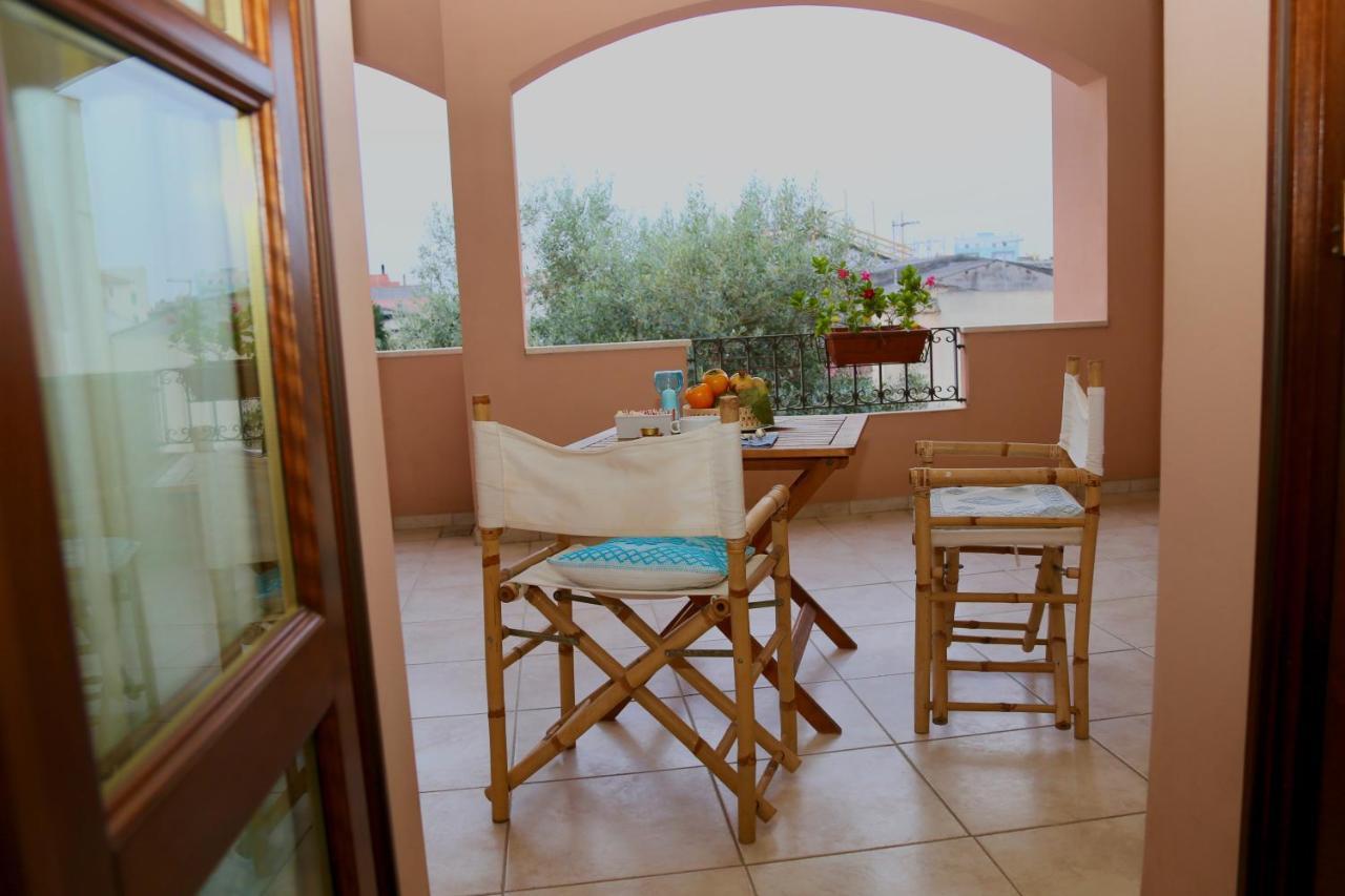 B&B Tre - Rooms & Relax Oristano Exteriör bild